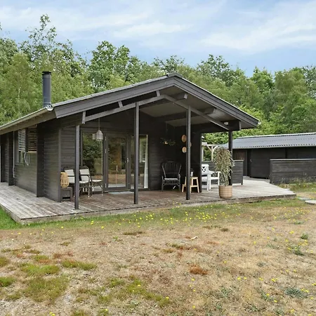 Simple Life In Traditional By Lyngsa * Sæby